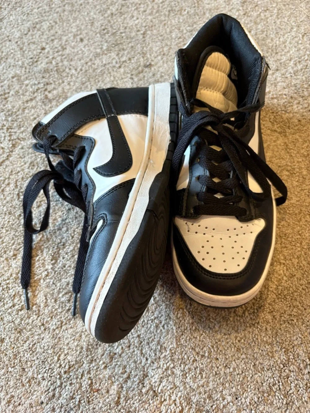 Nike dunk high panda shoes - Picture 2 of 4
